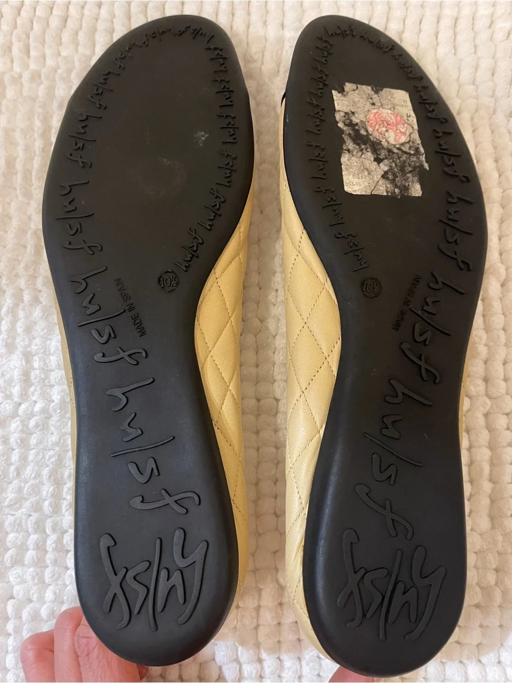 Quilted Two-Tone Ballet Flats in Beige and Black